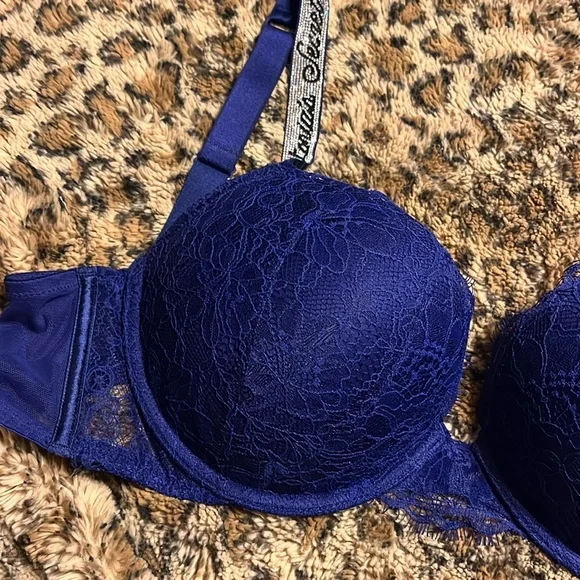 Victoria’s Secret Shine Strap Bra - Picture 4 of 8